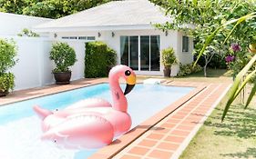 Baan Promphun Pool Villa By Bv
